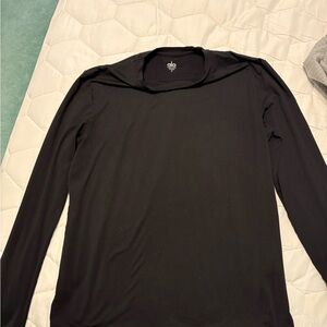 ALO Yoga Black Long Sleeve Tee